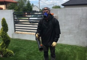 munkavédelmi felszerelésben